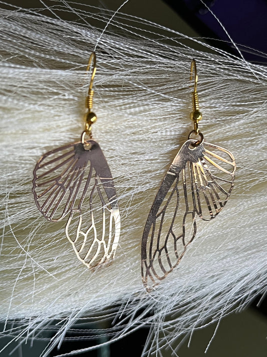 Gold filigree butterfly wing earrings, Gold butterfly Filigree earrings, Filigree drop earrings, Butterfly wing earrings, Holiday gift ideas